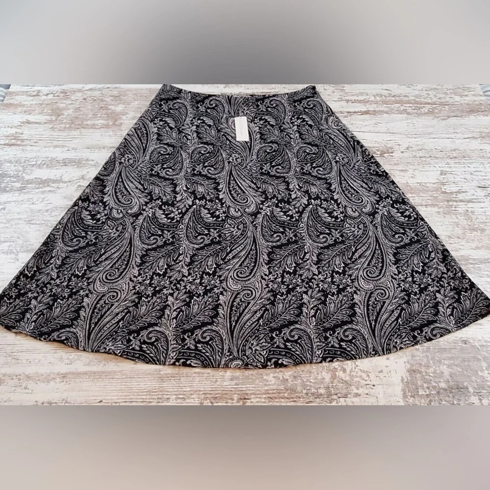 Women’s Paisley Print Black White Work High Waisted Midi Skirt Size 10